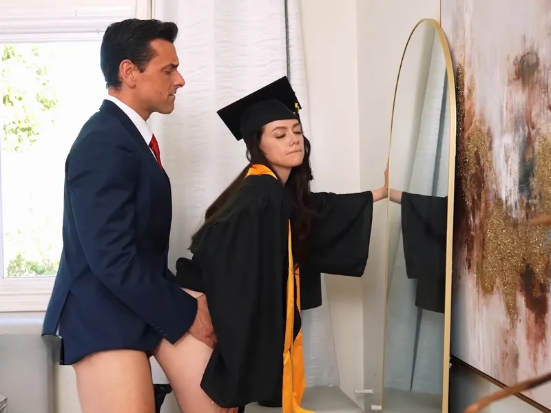 Cha dượng doggy bé xinh tinh rớt đầy sàn